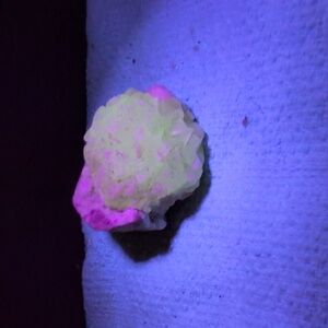 UV Light Reactive Crystal Cluster #4